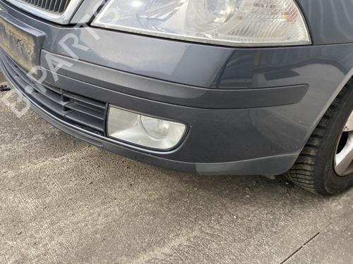 Used Left front fog light SKODA OCTAVIA II (1Z3) 1.9 TDI (105 hp) 28499083