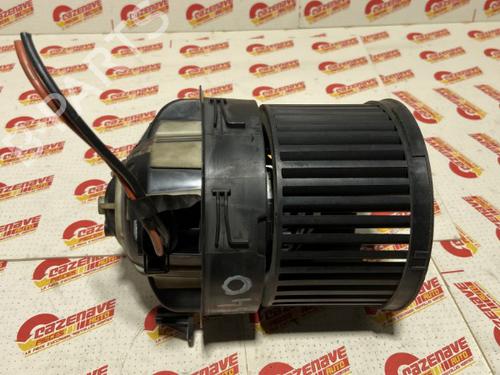 Heater blower motor PEUGEOT 308 I (4A_, 4C_) 1.6 HDi | BP25696599M62