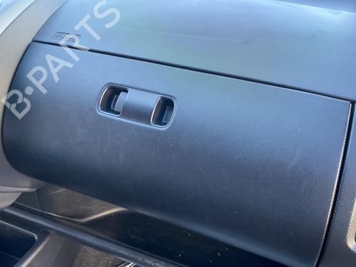 Used Glove box HONDA JAZZ II (GD_, GE3, GE2) 1.3 iDSi (GD1) (83 hp) 32311585