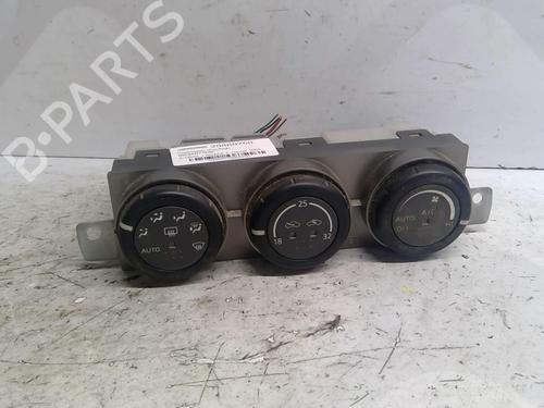 Used Climate control NISSAN X-TRAIL I (T30) 2.2 Di 4x4 (114 hp) 25699465
