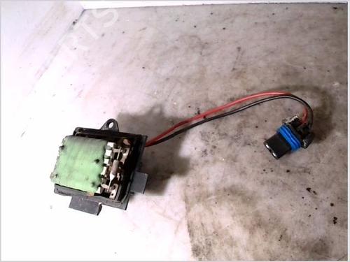 Used Heater resistor RENAULT CLIO II (BB_, CB_) 1.2 (BB0A, BB0F, BB10, BB1K, BB28, BB2D, BB2H, CB0A,... (58 hp) 26105238