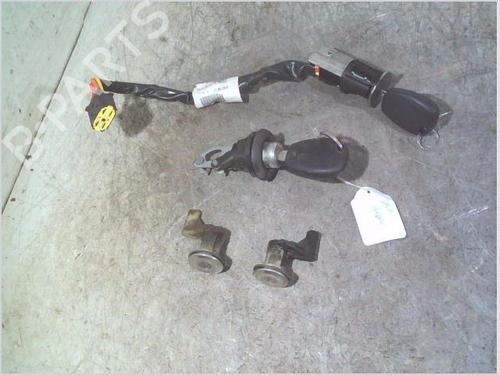 conmutador-de-arranque-dacia-sandero-2008-32315820 main image