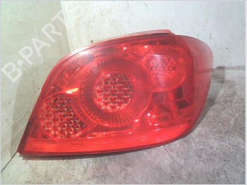 Used Right taillight PEUGEOT 307 (3A/C) 1.6 16V (109 hp) 27477241