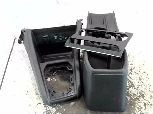 Used Middle console Middle console RENAULT CLIO V (B7_) 1.0 TCe 100 (B7MT) (101 hp) 40535951 40535951