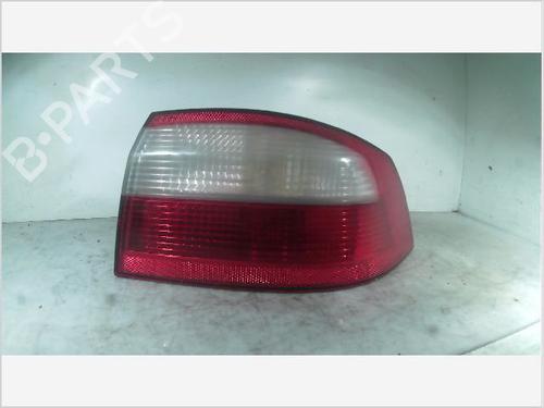 Used Left taillight RENAULT LAGUNA II (BG0/1_) 1.9 dCi (BG08, BG0G) (120 hp) 26098340