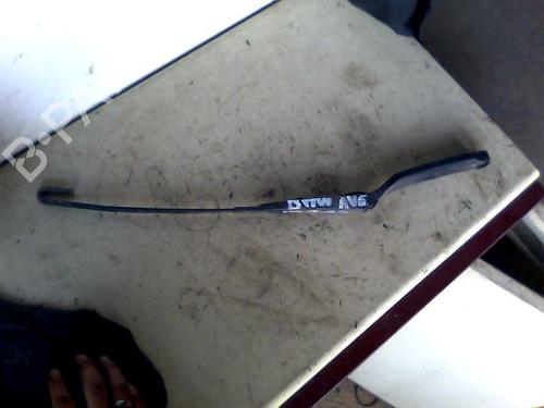 Used Front windshield wiper arm BMW 3 (E36) 325 tds (143 hp) 26105094