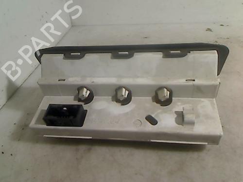 Display monitor PEUGEOT 206 Hatchback (2A/C) 1.4 i | BP26079936C48 