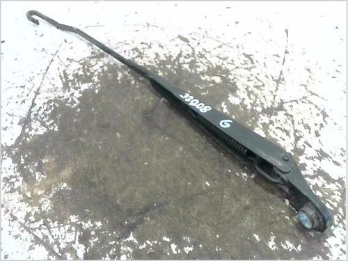 Used Front windshield wiper arm Front windshield wiper arm 36778969 36778969