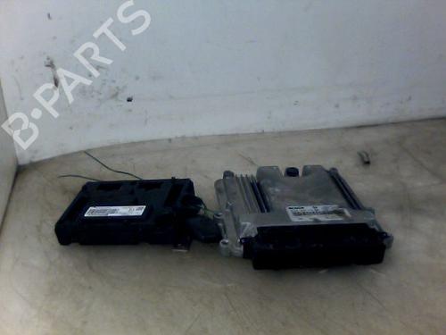Used Engine control unit (ECU) DACIA SANDERO II 1.5 dCi (90 hp) 33007142