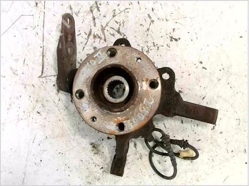 Achsschenkel links vorne für RENAULT CLIO II (BB_, CB_) 1.5 dCi (B/CB3M) (64 hp) 29454397