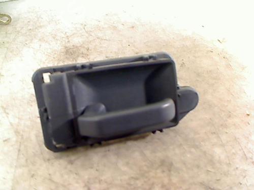 Used Front left interior door handle VW GOLF III (1H1) 1.9 TD, GTD (75 hp) 26085884