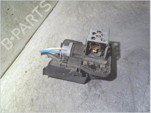 Used Heater resistor Heater resistor RENAULT CLIO I (B/C57_, 5/357_) 1.2 (5/357Y, 5/357K) (58 hp) 39917897 39917897