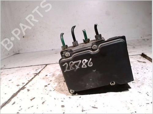 Used ABS pump RENAULT SCÉNIC II (JM0/1_) 1.5 dCi (JM1F) (86 hp) 26101417