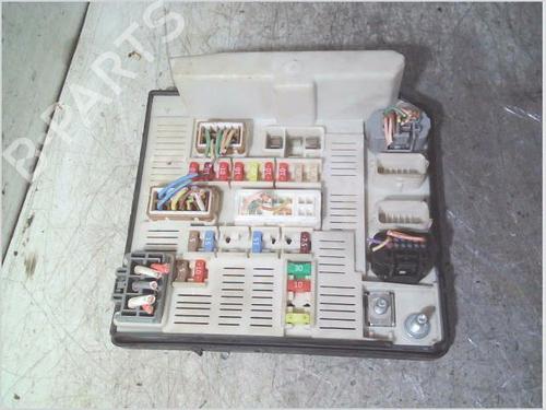 Used Fuse box RENAULT MEGANE II Estate (KM0/1_) 1.5 dCi (KM1F) (86 hp) 29902571