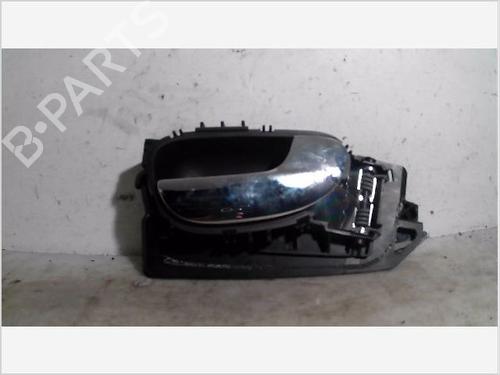 Højre fortil invendig håndtag PEUGEOT 307 CC (3B) 2.0 HDi 135 (136 hp) 26100394