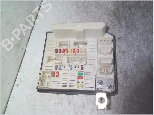 Used Fuse box RENAULT MEGANE II (BM0/1_, CM0/1_) 1.9 dCi (131 hp) 26226348