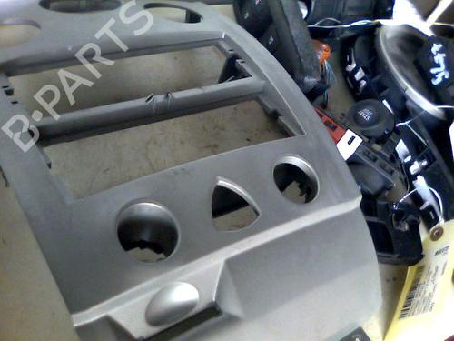 Used Middle console Middle console RENAULT MEGANE II (BM0/1_, CM0/1_) 1.9 dCi (BM0G, CM0G) (120 hp) 36108433 36108433