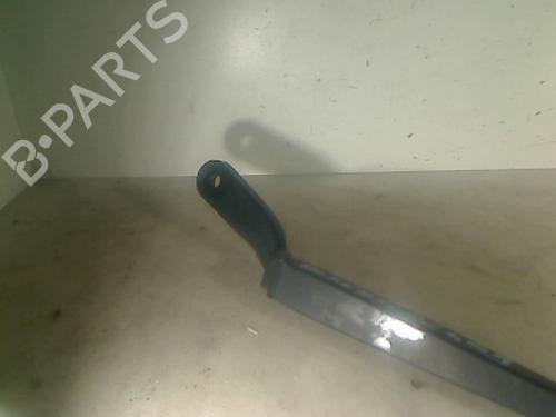 Used Front windshield wiper arm CITROËN JUMPER I Van (230L) 2.0 HDI (84 hp) 26093048
