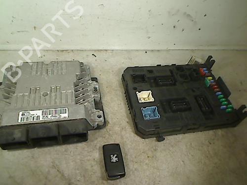 Computer motormanagement PEUGEOT 5008 (0U_, 0E_) 1.6 HDi (112 hp) 26087308