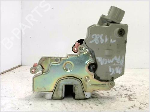 Front left lock NISSAN PRIMERA Hatchback (P11) 1.8 16V | BP26073211C98 
