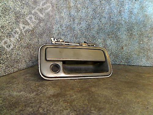 Maneta exterior delantera derecha OPEL FRONTERA B (U99) 2.2 i (6B_ZC, 6B_VF, 6B_66, 6B_76) (136 hp) 26056901