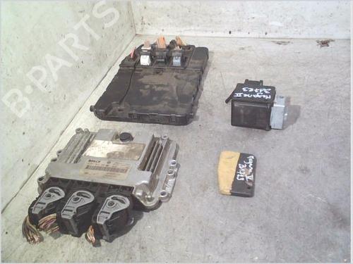 Used Engine control unit (ECU) Engine control unit (ECU) RENAULT MEGANE II (BM0/1_, CM0/1_) 1.9 dCi (131 hp) 36108428 36108428