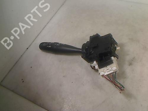 Used Headlight switch TOYOTA YARIS (_P1_) 1.0 (SCP10_, SCP10R) (68 hp) 26091531