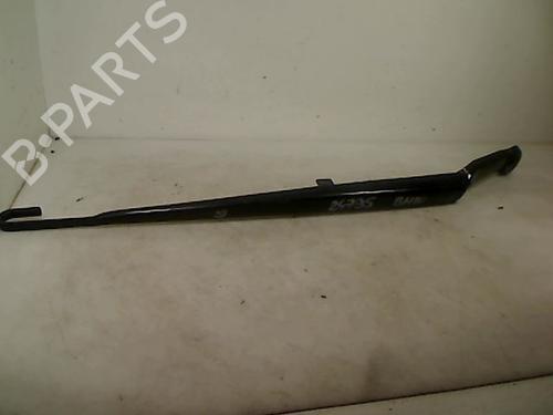 Used Front windshield wiper arm BMW 3 (E46) 320 d (150 hp) 26081013