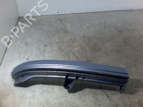Used Grille OPEL ZAFIRA A MPV (T98) 2.0 DTI 16V (F75) (101 hp) 26118199