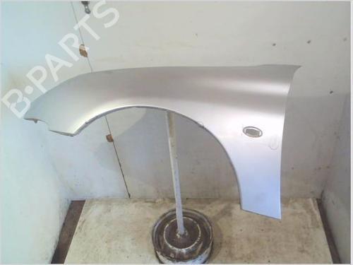 Forkjerm venstre PEUGEOT 206 Hatchback (2A/C) 1.4 i (75 hp) 28972479