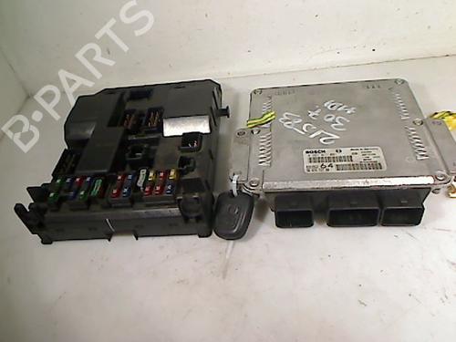 Used Engine control unit (ECU) PEUGEOT 307 (3A/C) 2.0 HDi 110 (107 hp) 26097375