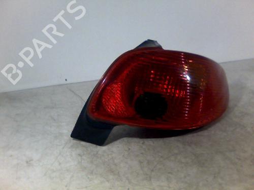 Høyre baklys PEUGEOT 206 Hatchback (2A/C) 1.6 HDi 110 (109 hp) 29300475