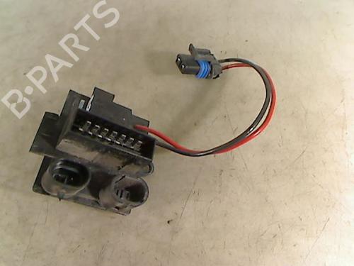 Used Heater resistor RENAULT CLIO II (BB_, CB_) 1.2 (BB0A, BB0F, BB10, BB1K, BB28, BB2D, BB2H, CB0A,... (58 hp) 26067425