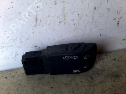 Used Switch RENAULT LAGUNA II (BG0/1_) 1.9 dCi (BG08, BG0G) (120 hp) 26118505