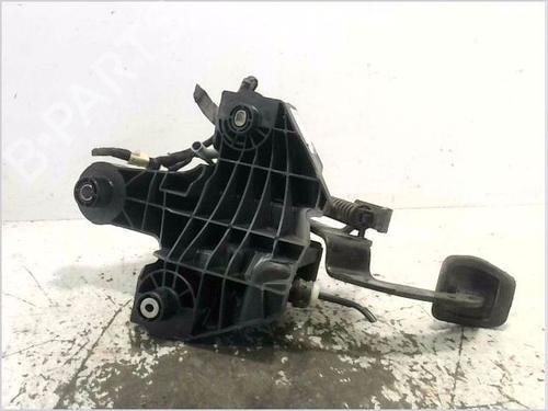 Clutch pedal RENAULT TRAFIC III Van (FG_) 1.6 dCi 95 (FGMJ, FGMR) | BP36832599I13 - Image 4