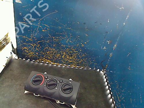 Commande Chauffage RENAULT CLIO II (BB_, CB_) 1.4 16V (B/CB0P, BB13) (98 hp) 31993452