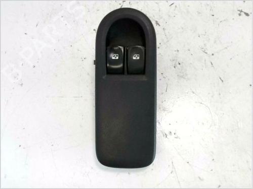 Used Switch RENAULT CLIO III (BR0/1, CR0/1) 1.5 dCi (C/BR0G, C/BR1G) (68 hp) 27164119
