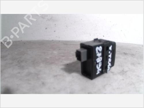 Headlight switch NISSAN X-TRAIL I (T30) 2.2 dCi 4x4 | BP26100637I24 