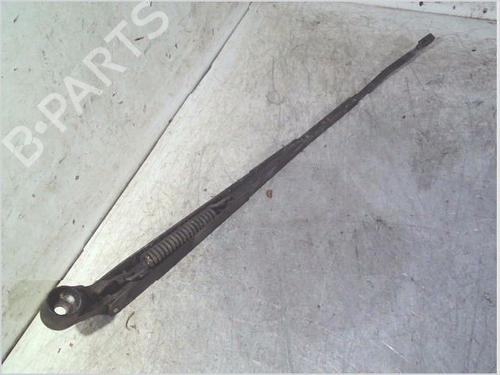 Used Front windshield wiper arm Front windshield wiper arm TOYOTA YARIS (_P1_) 1.0 (SCP10_, SCP10R) (68 hp) 40159361 40159361