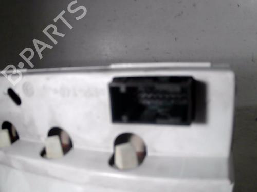 Display monitor PEUGEOT 206 Hatchback (2A/C) 1.4 HDi eco 70 | BP26093654C48 
