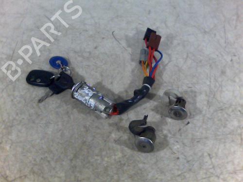 Used Ignition barrel PEUGEOT 306 (7B, N3, N5) 1.6 SR (89 hp) 26067272
