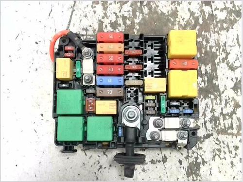 Sikringsdåse PEUGEOT 308 II (LB_, LP_, LW_, LH_, L3_) 1.6 BlueHDi 120 (120 hp) 31708233