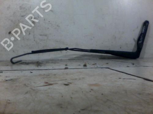Used Front windshield wiper arm RENAULT MASTER II Platform/Chassis (ED/HD/UD) 2.5 dCi 120 (115 hp) 26092383