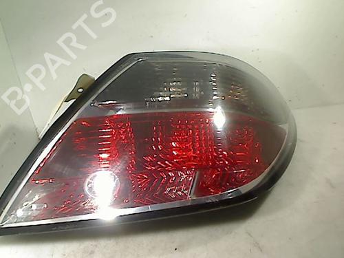 Used Right taillight OPEL ASTRA H GTC (A04) 1.9 CDTi (L08) (150 hp) 26090578