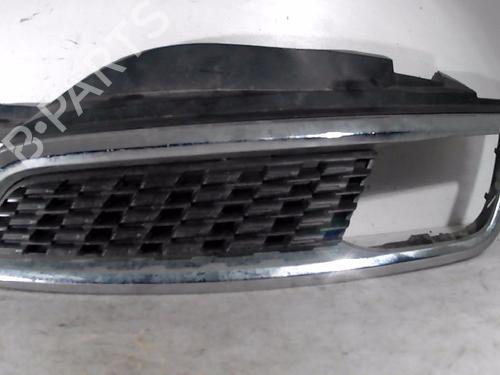 Used Grille NISSAN MICRA III (K12) 1.2 16V (65 hp) 26093822
