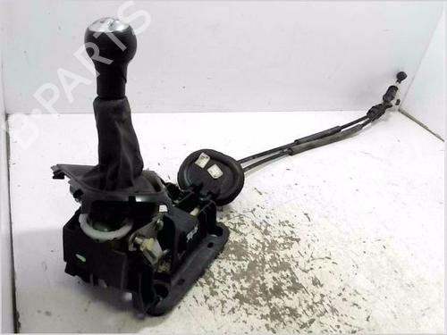 Used Shift knob CITROËN C3 II (SC_) 1.4 HDi 70 (SC8HZC, SC8HR0, SC8HP4) (68 hp) 31028427