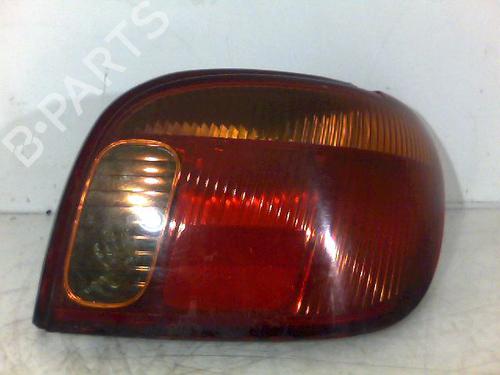 Used Right taillight TOYOTA YARIS (_P1_) 1.0 (SCP10_, SCP10R) (65 hp) 26075289