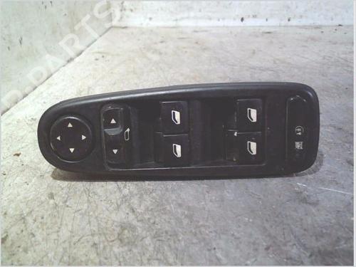Used Switch Switch CITROËN C4 Grand Picasso I (UA_) 1.6 HDi (109 hp) 34562109 34562109