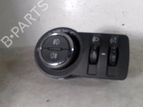 Used Headlight switch CHEVROLET CRUZE (J300) 2.0 CDI (150 hp) 26095586