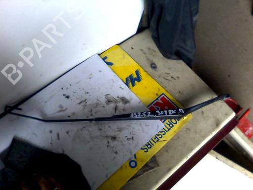 Used Front windshield wiper arm PEUGEOT 307 SW (3H) 2.0 HDI 110 (107 hp) 26060296